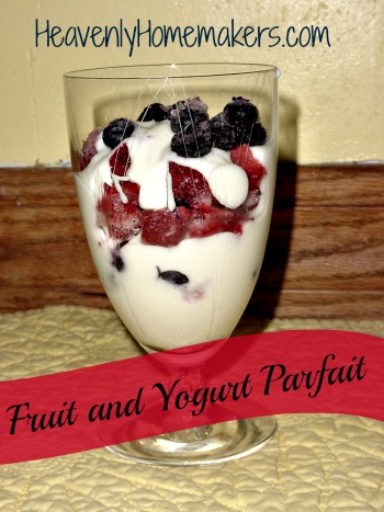 Fruit_and_Yogurt_Parfait