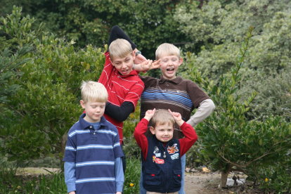 boyssilly2sm.jpg