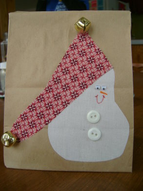 snowmangiftsacksm.jpg